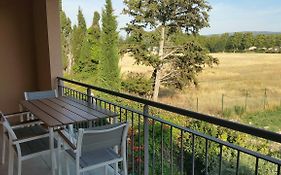 Apt 50M2 Avec Balcon Tout Equipe Proche D'Avignon