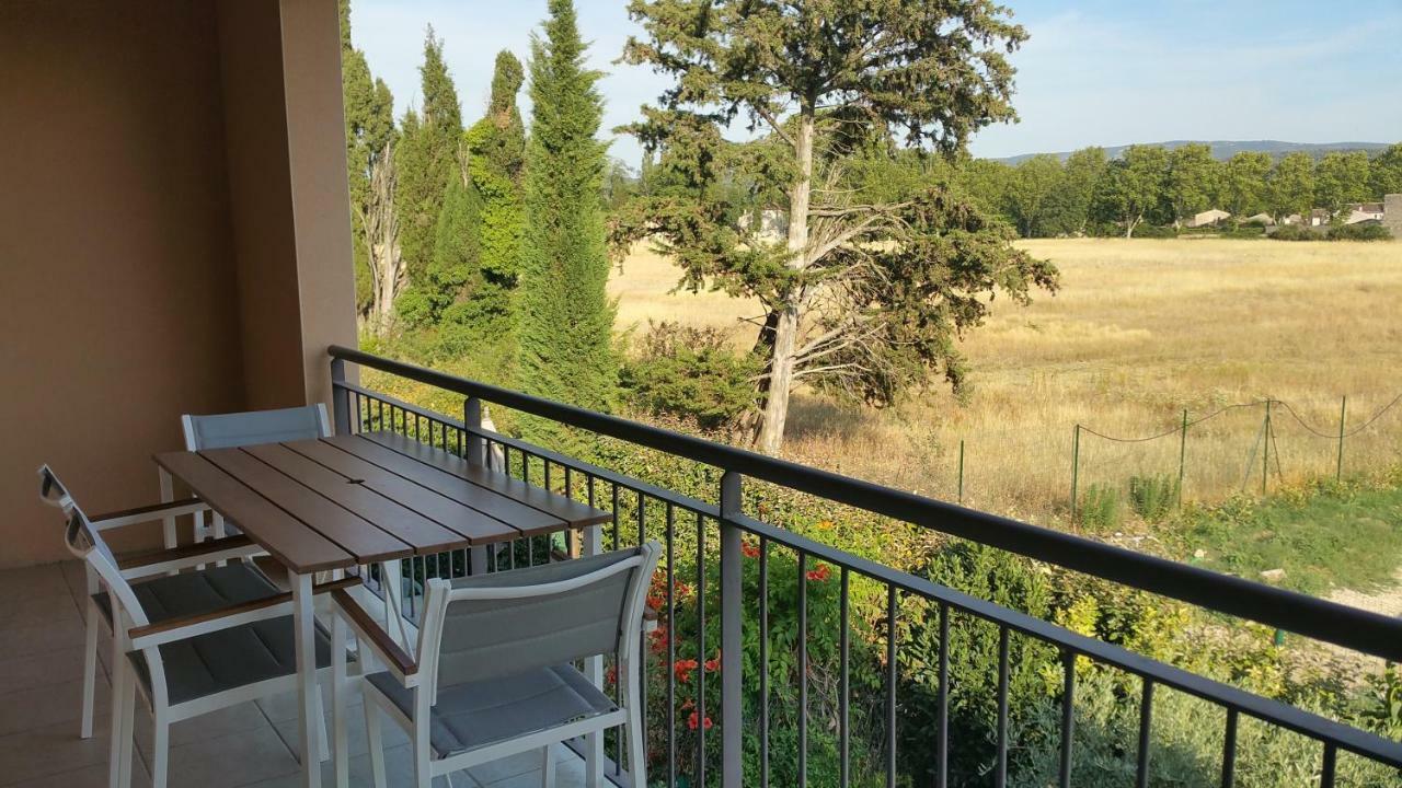 Ferienwohnung Apt 50M2 Avec Balcon Tout Equipe Proche D'Avignon Pernes-les-Fontaines Exterior foto