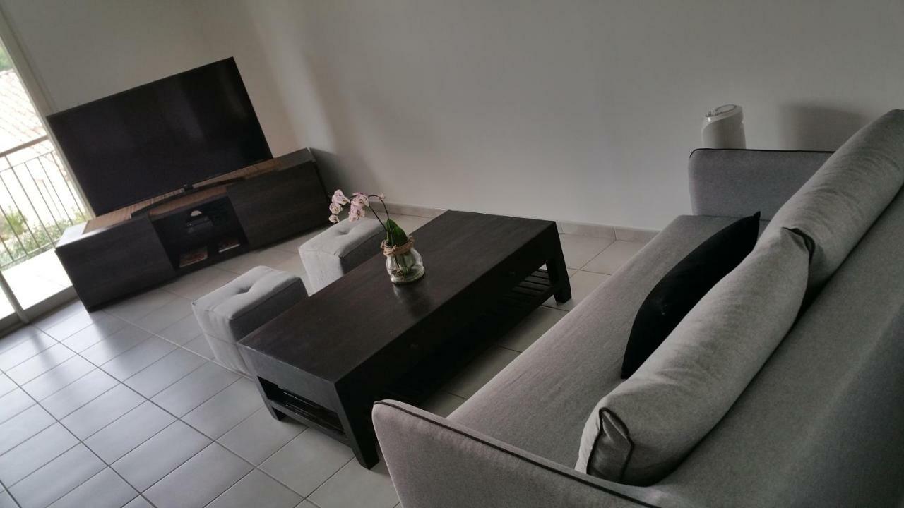 Ferienwohnung Apt 50M2 Avec Balcon Tout Equipe Proche D'Avignon Pernes-les-Fontaines Exterior foto